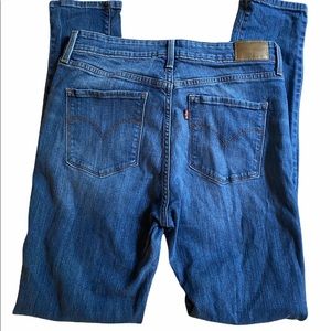 Levi’s high rise skinny jeans size 30
